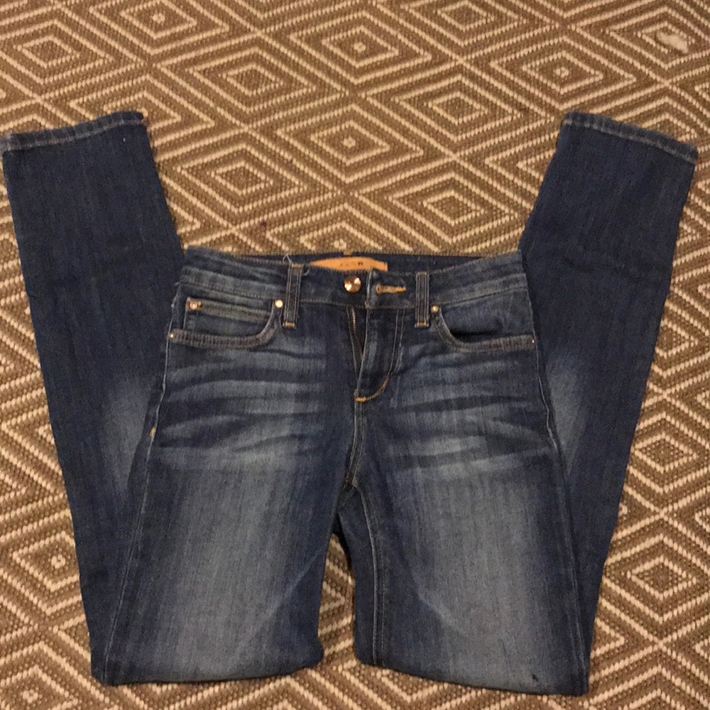 Joe’s low/mid rise size 24 jeans